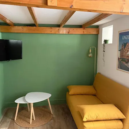 Le Roi Rene Cosy Et Confortable Centre Entre Gare Et Chateau アパート *